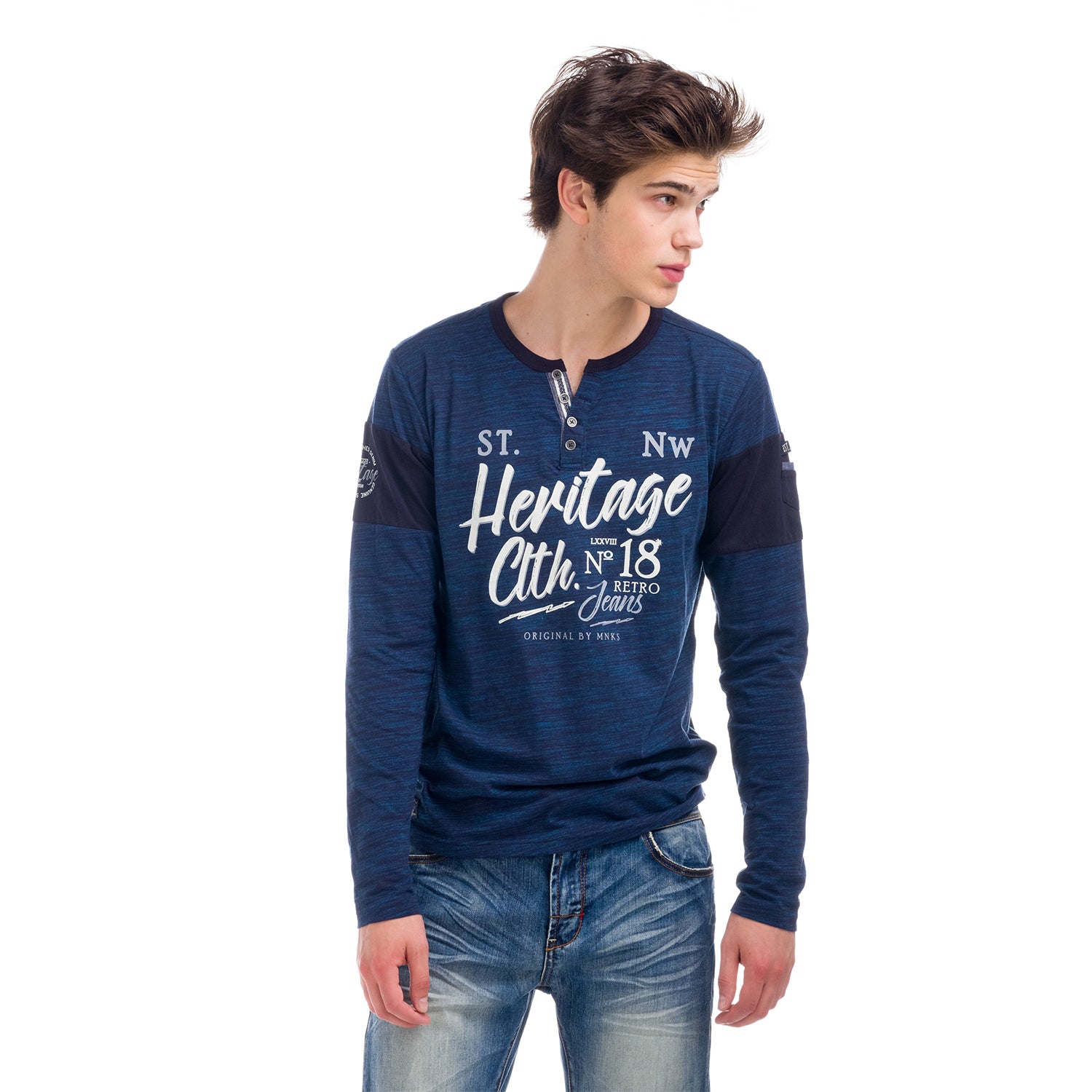 Printed long sleeve t-shirt