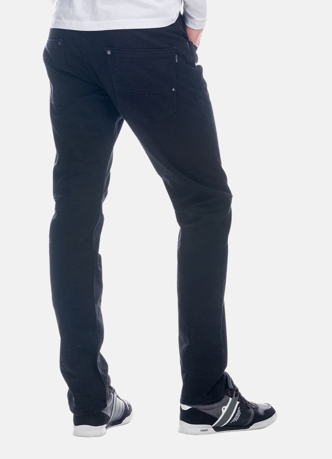 Regular colored denim with elastic