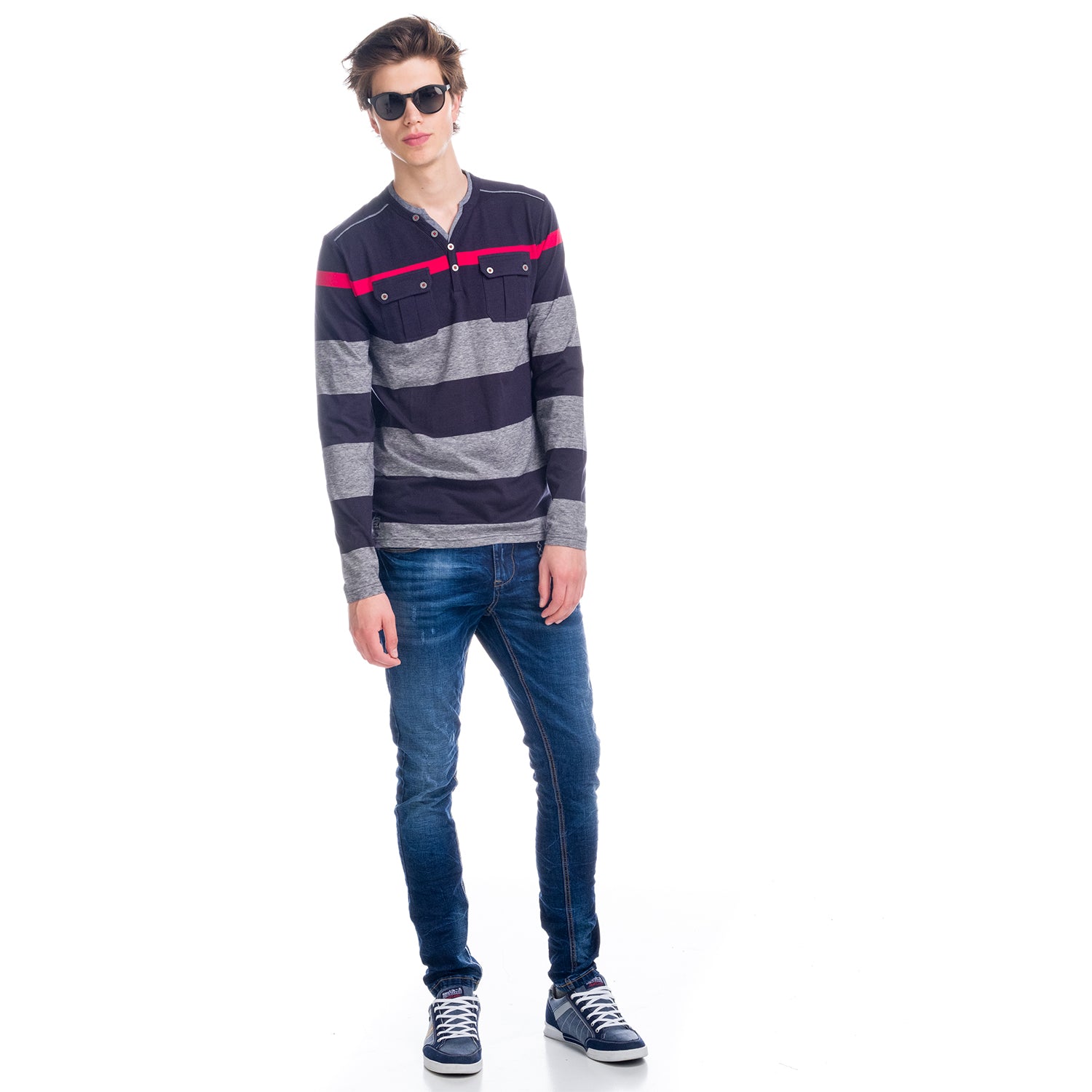 Denim bleu slim avec détail porte-clés en cordon