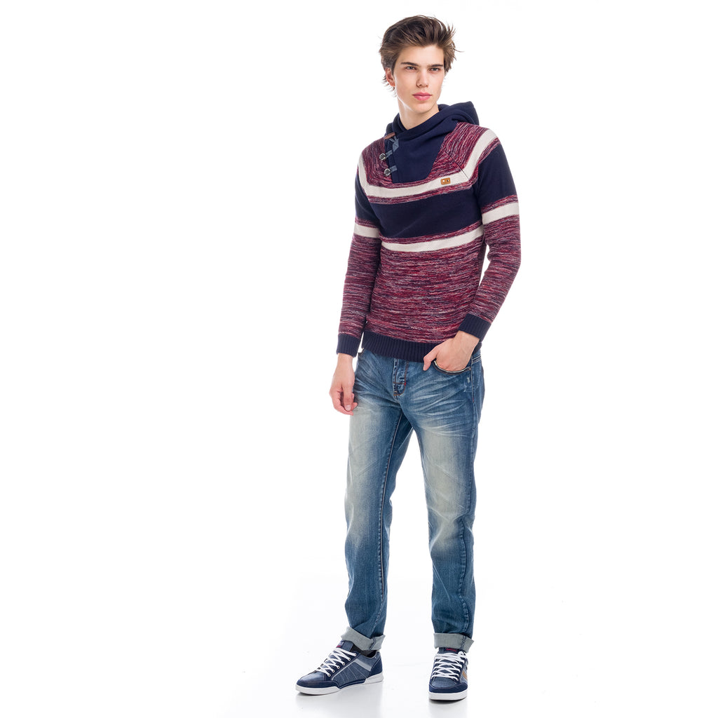 Maglione lavorato a maglia con collo smoking