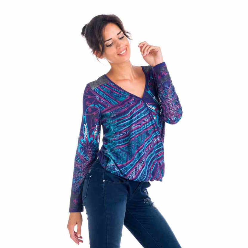 T-shirt con stampa croce