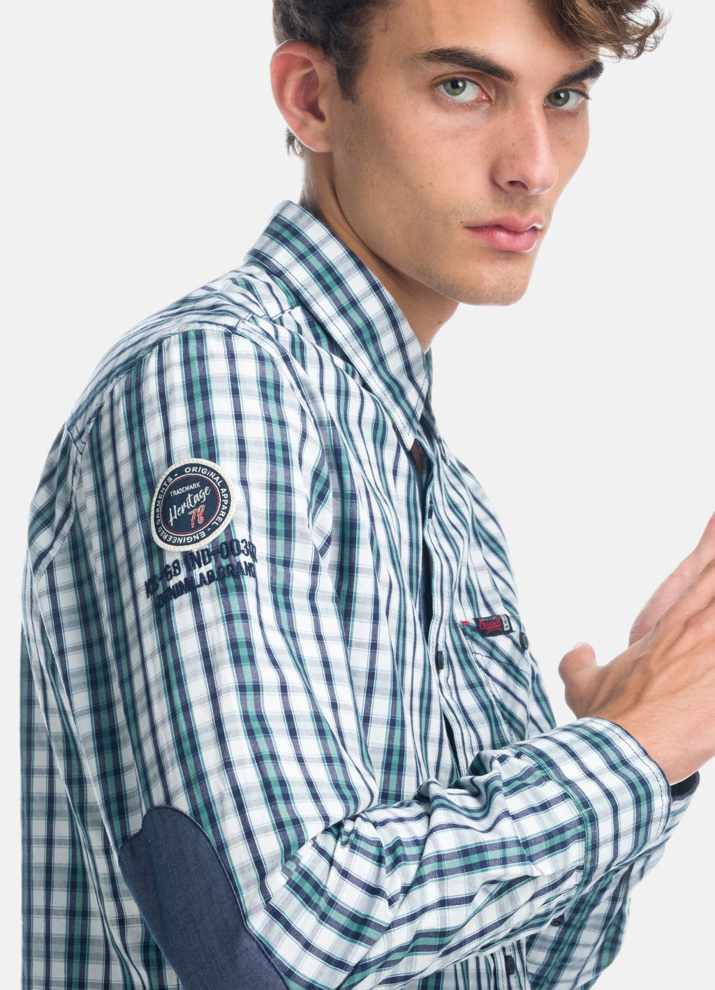 Camicia a quadri con toppe sui gomiti