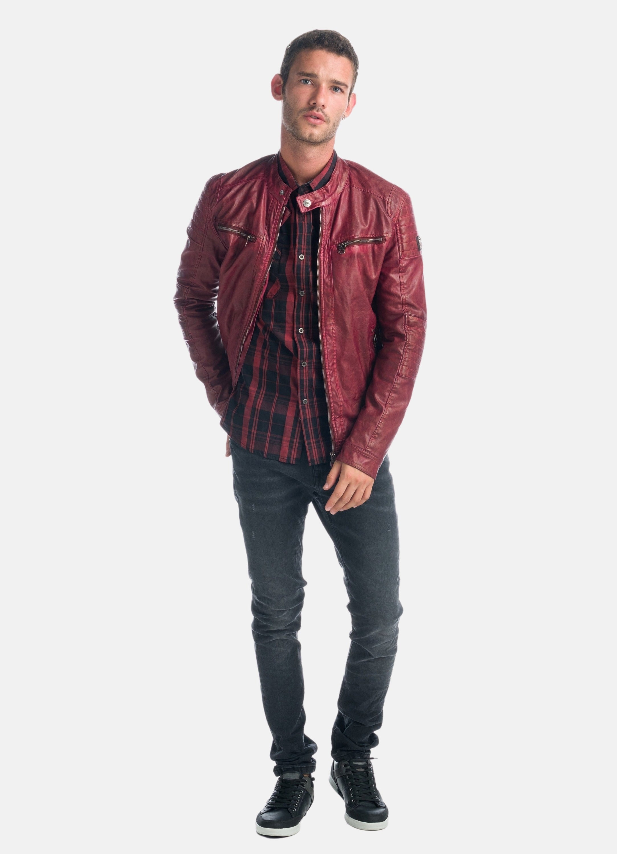 Cazadora efecto piel