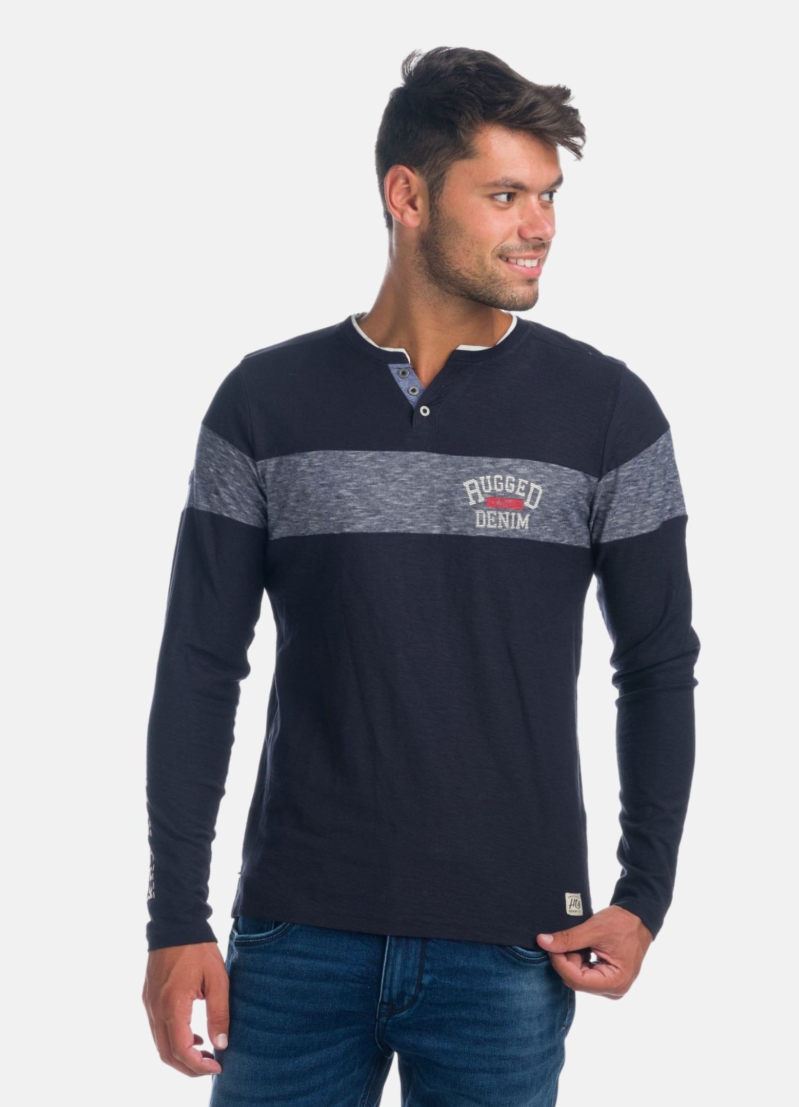 T-shirt à manches longues et col fendu