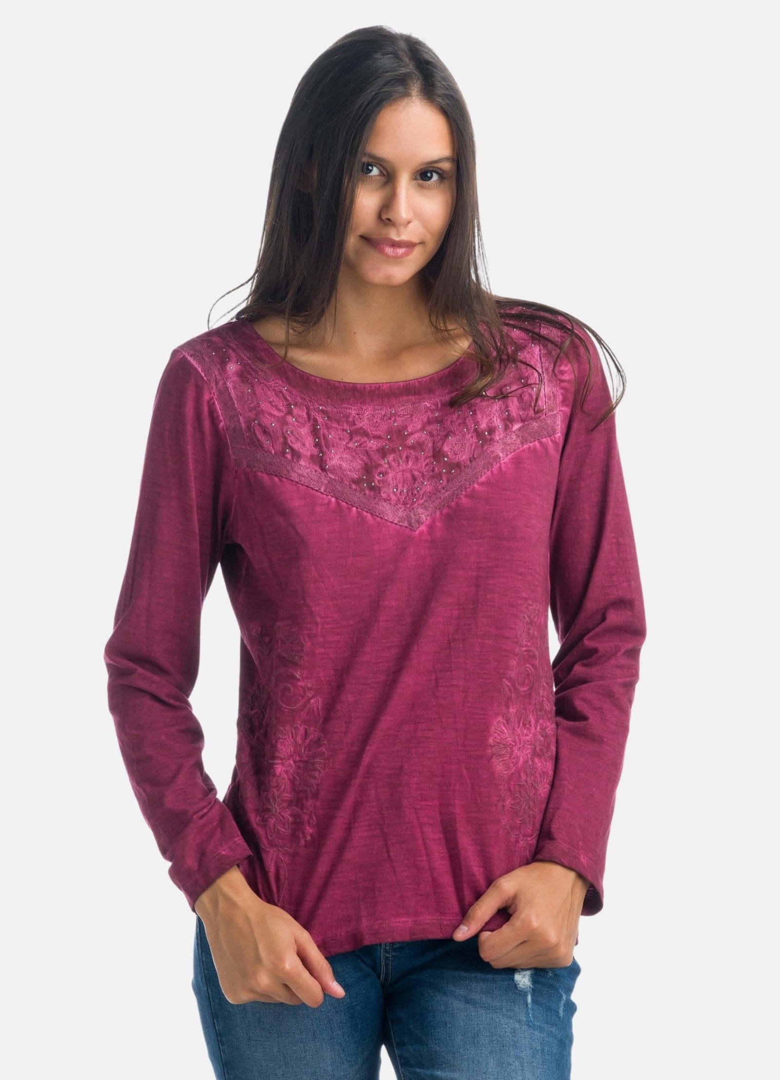 Camiseta manga larga con bordados