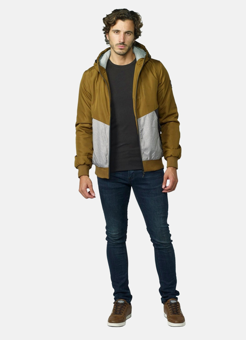 Leichte wattierte Jacke mit Kapuze