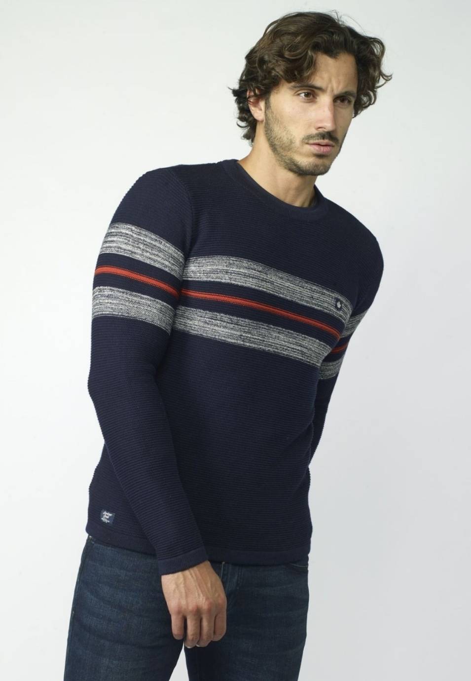 Pull tricoté à rayures centrales