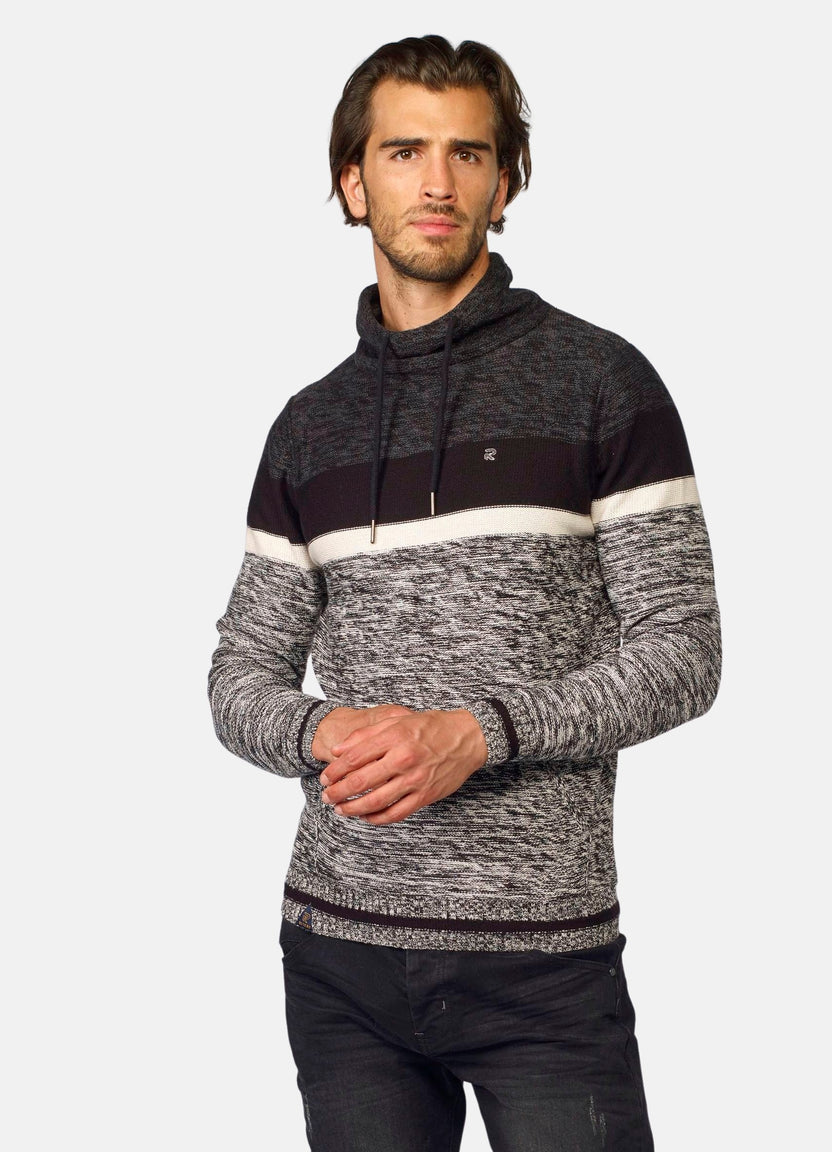Pull tricoté