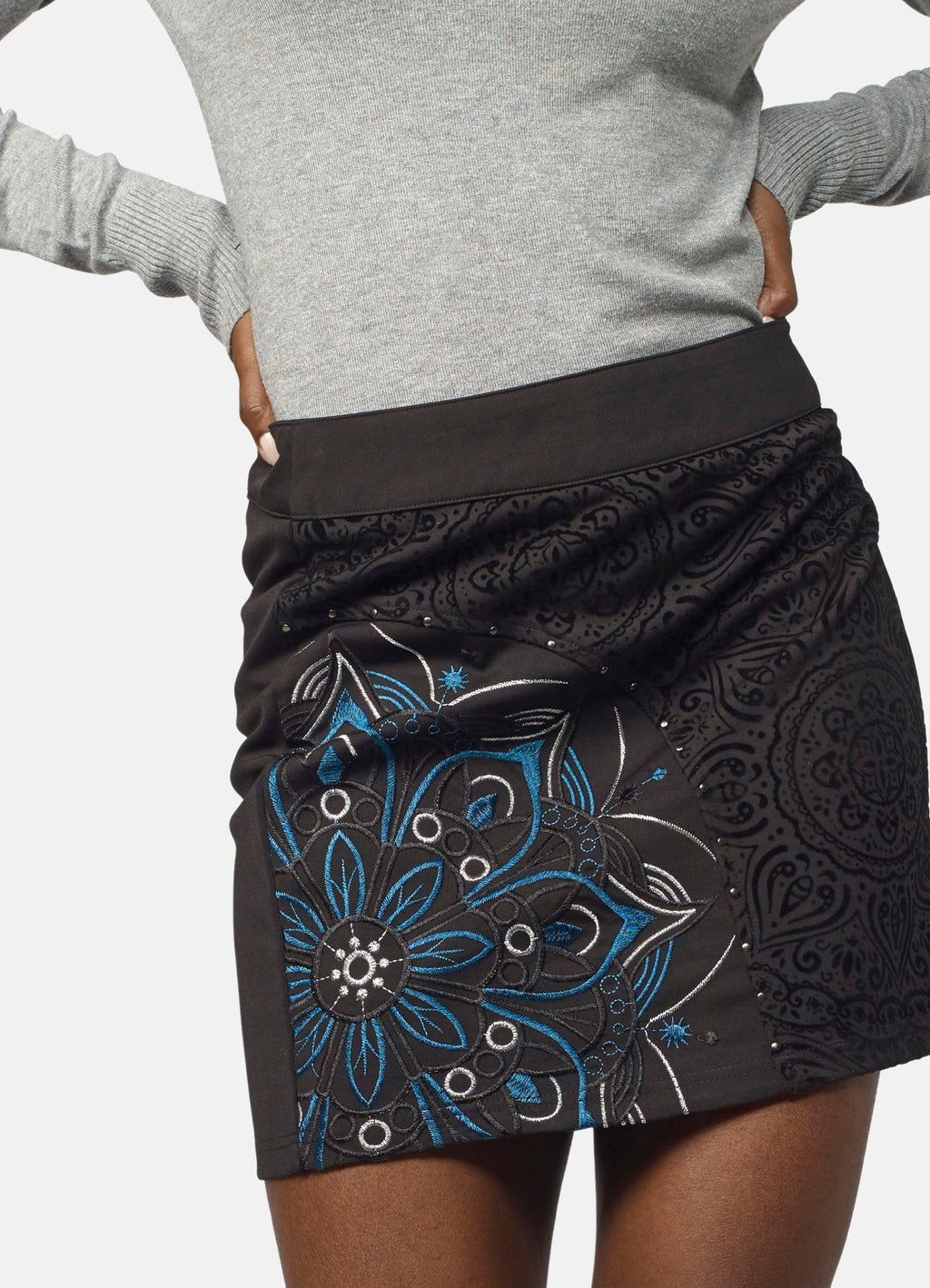 Falda con detalles en lurex