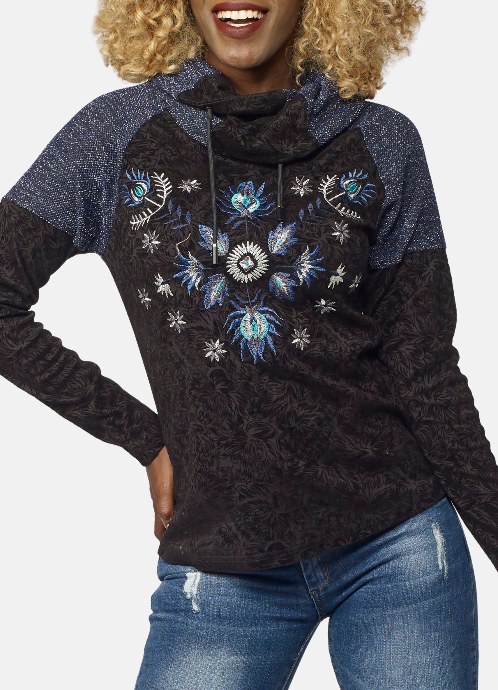 Camiseta bordado floral en delantero