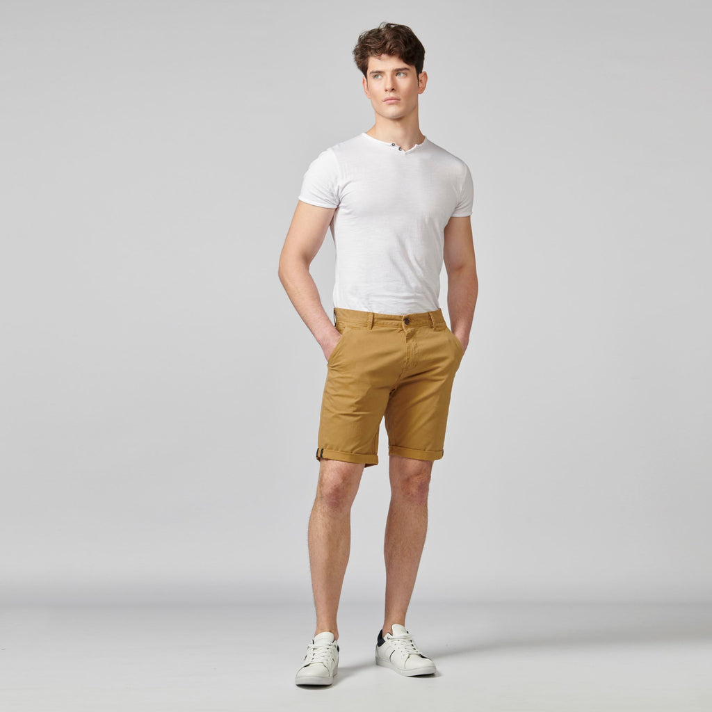 Short chino homme en coton stretch ocre - Koroshi 2111PS08