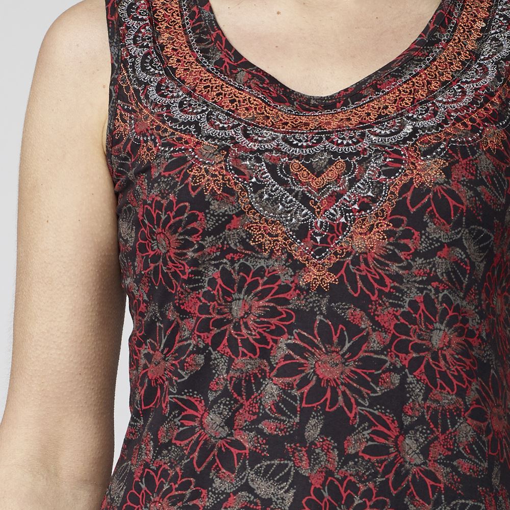 Women's ethnic print sleeveless top red complete look - Koroshi 2112TP67
