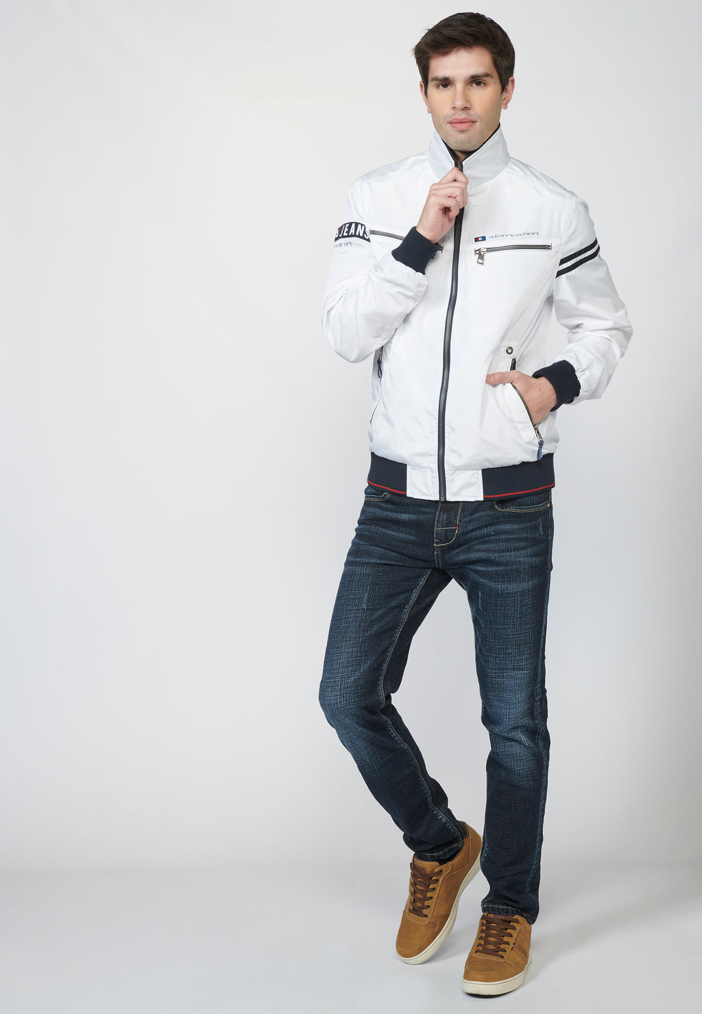 Image 4 for product 2211JA12 with color 000001