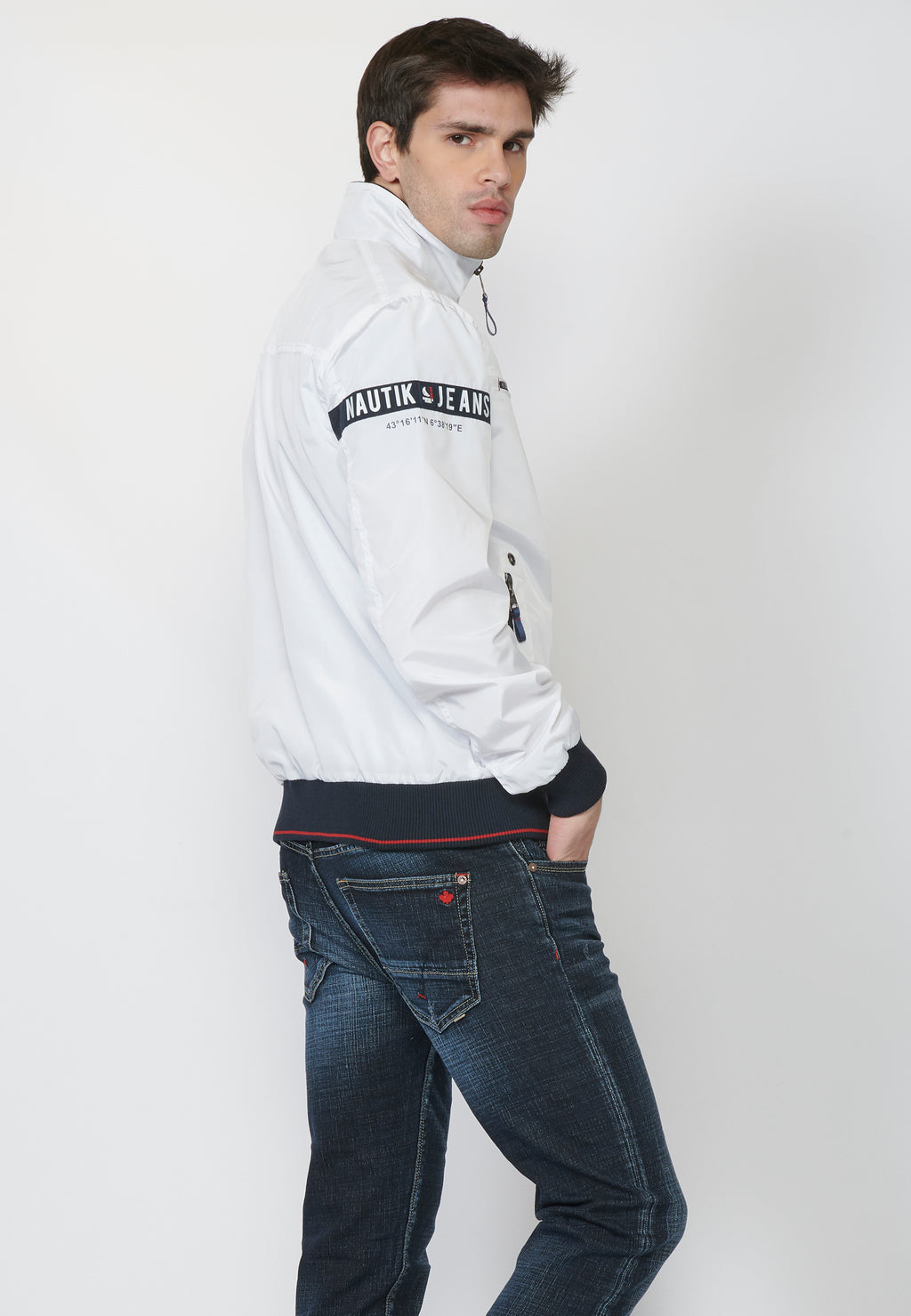 Image 6 for product 2211JA12 with color 000001