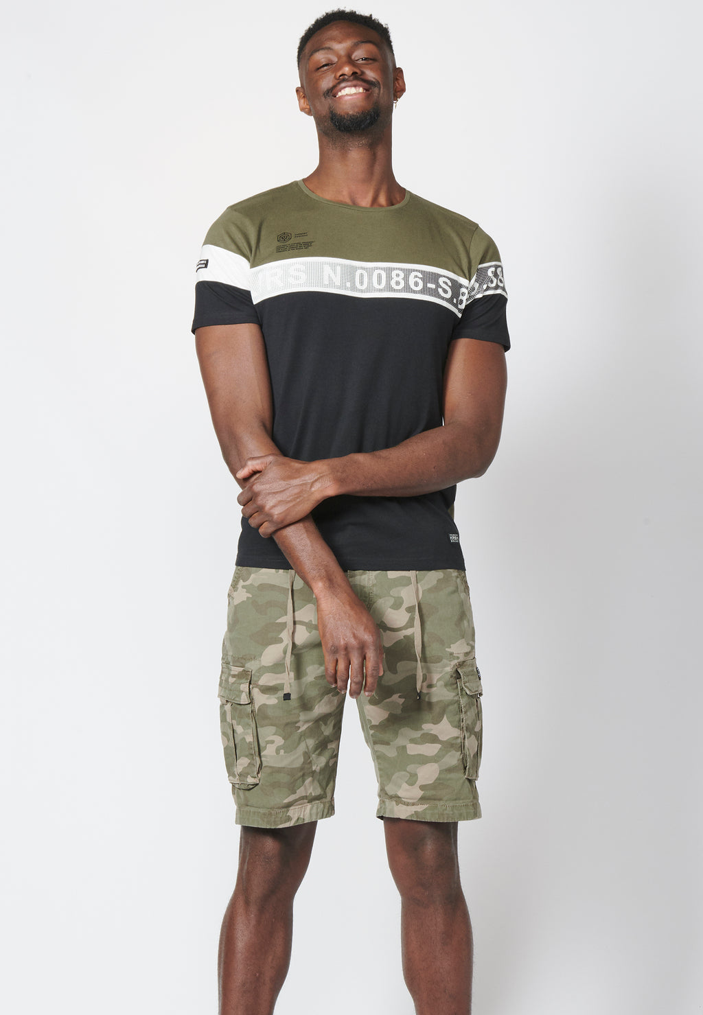 Short sleeve T-shirt with 100% cotton combination for Men