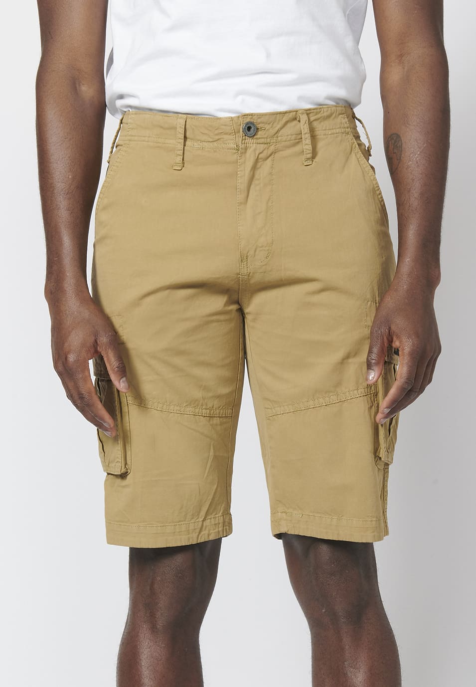 Pantaloncini cargo da uomo in cotone sabbia - Koroshi 2211PS11