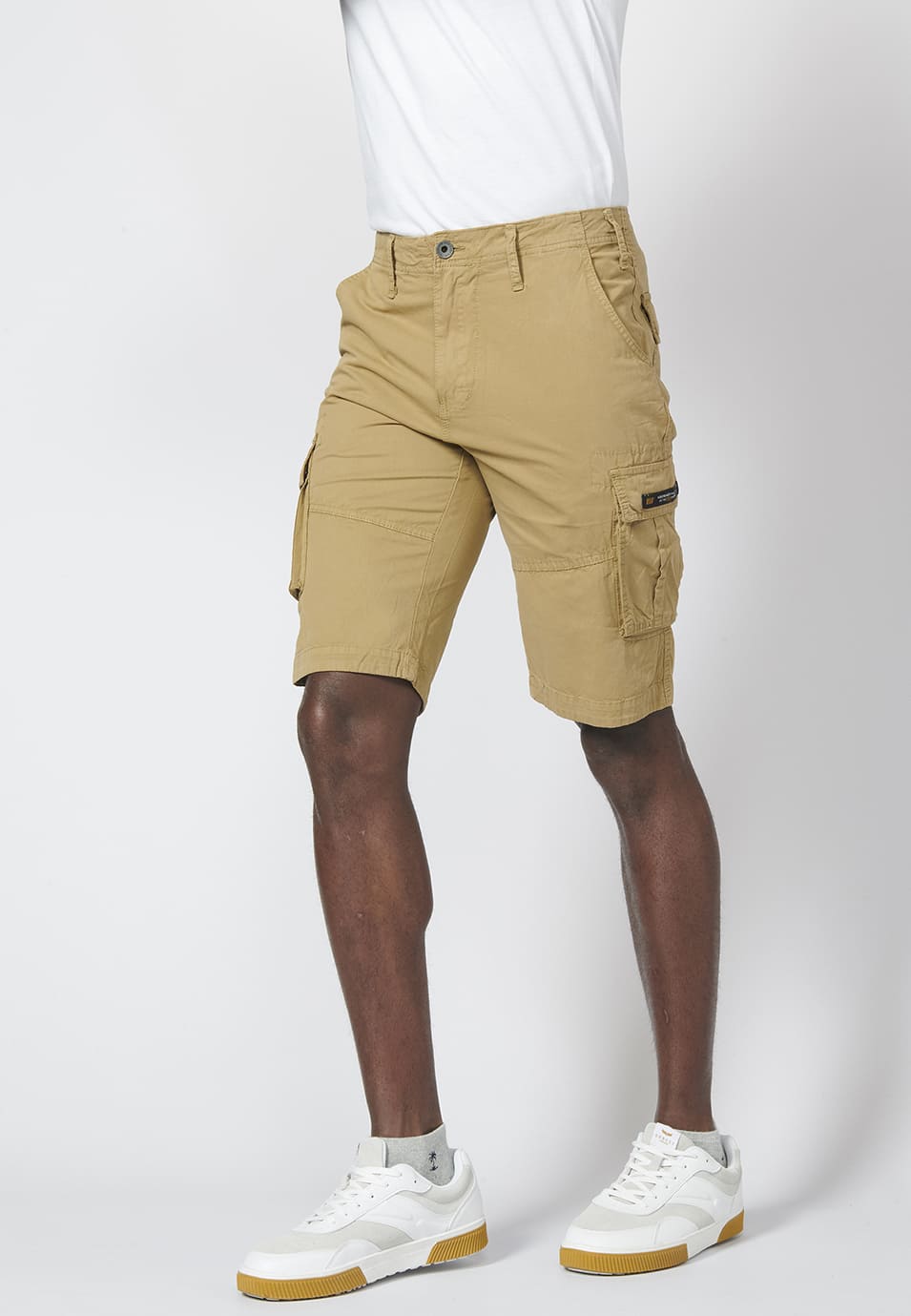 Pantaloncini cargo da uomo in cotone sabbia - Koroshi 2211PS11