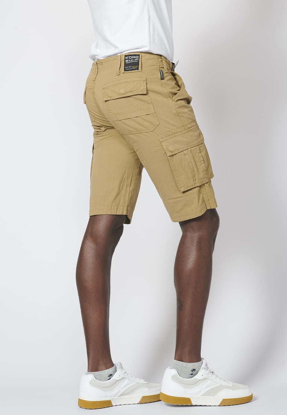 Pantaloncini cargo da uomo in cotone sabbia - Koroshi 2211PS11