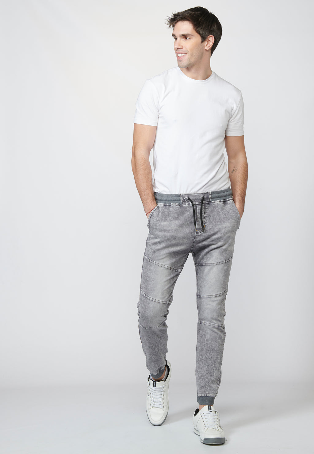 Immagine 4 per il prodotto 2211PT85 con colore 000307