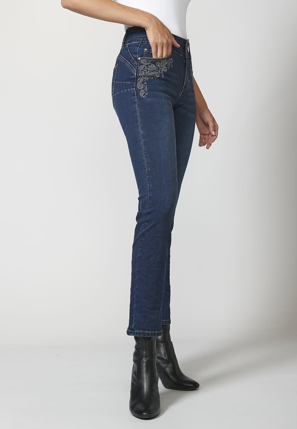 Image 4 for product 2222PT06 with color 000302