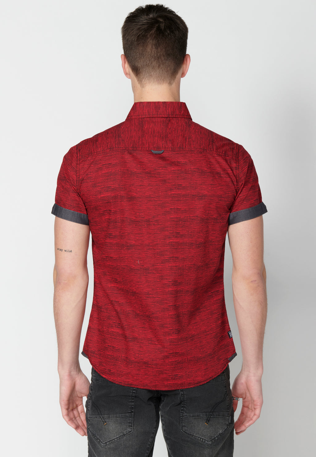 Rotes Herren-Kurzarmhemd aus melierter Baumwolle mit Tasche – Koroshi 2311CC31