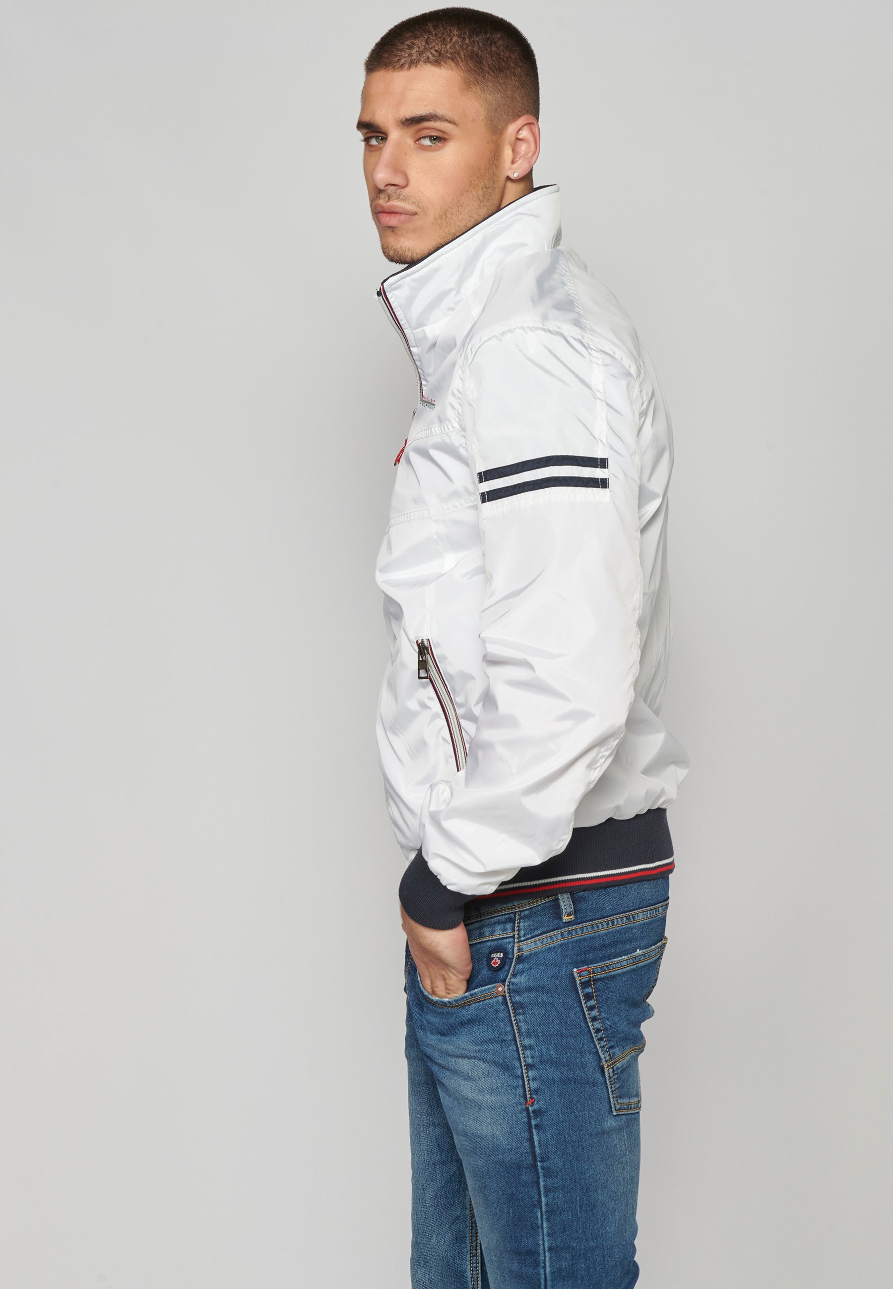 Image 7 for product 2311JA12 with color 000001