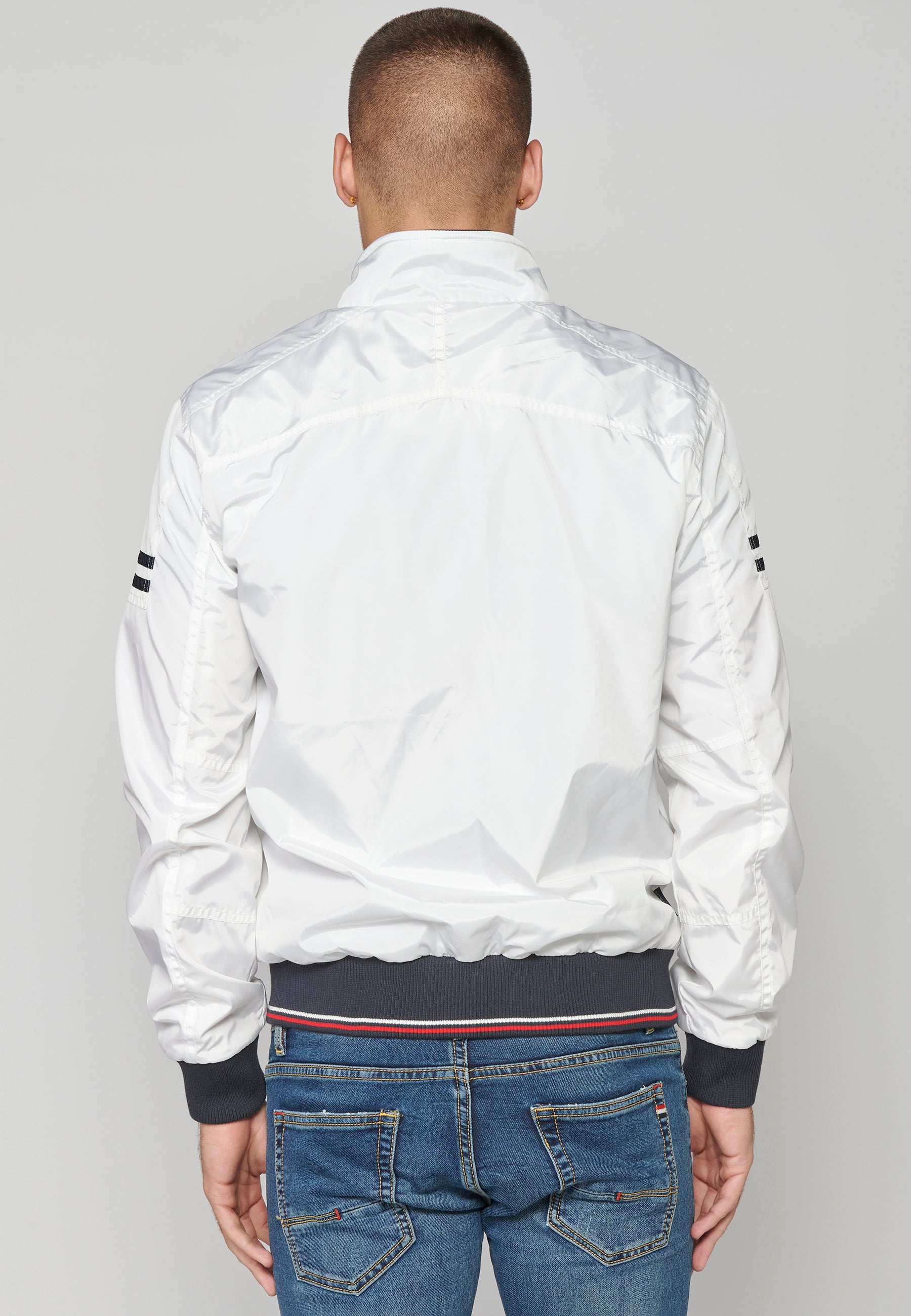 Immagine 8 per il prodotto 2311JA12 con colore 000001