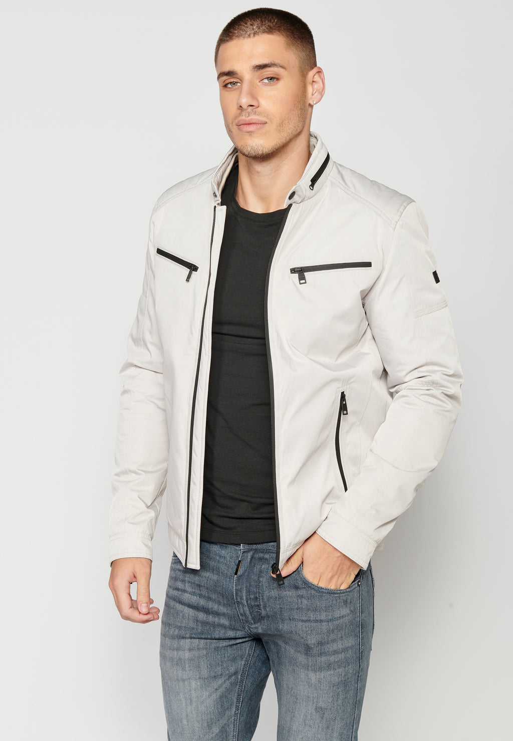 Bild 12 für Produkt 2311JA18 mit Farbe 000062