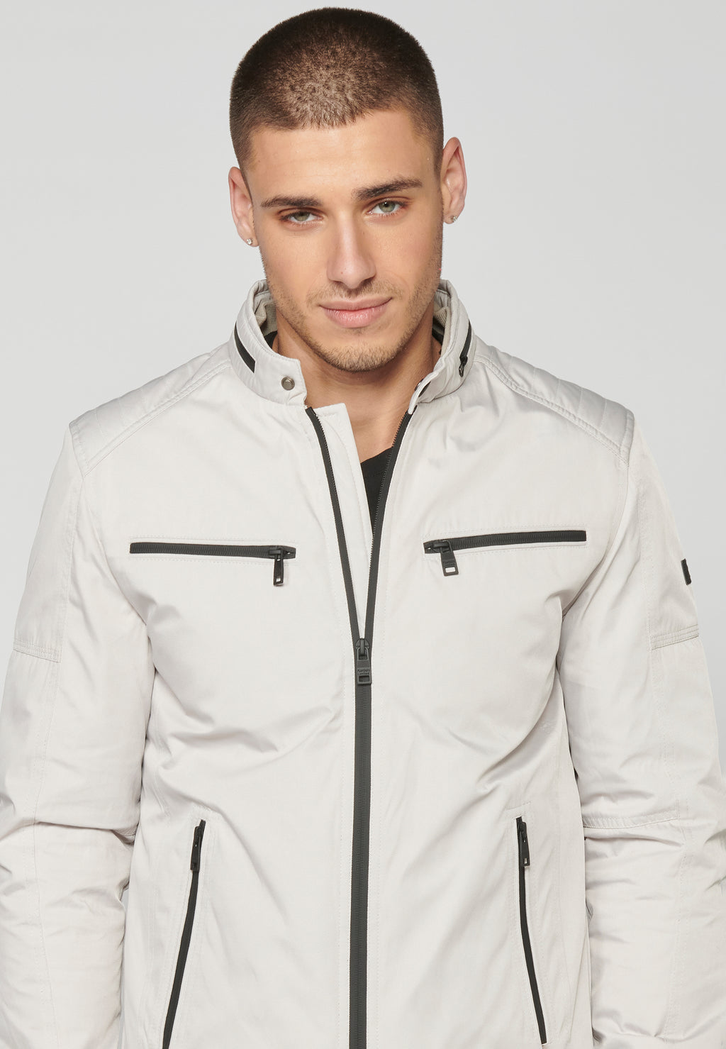 Bild 6 für Produkt 2311JA18 mit Farbe 000062