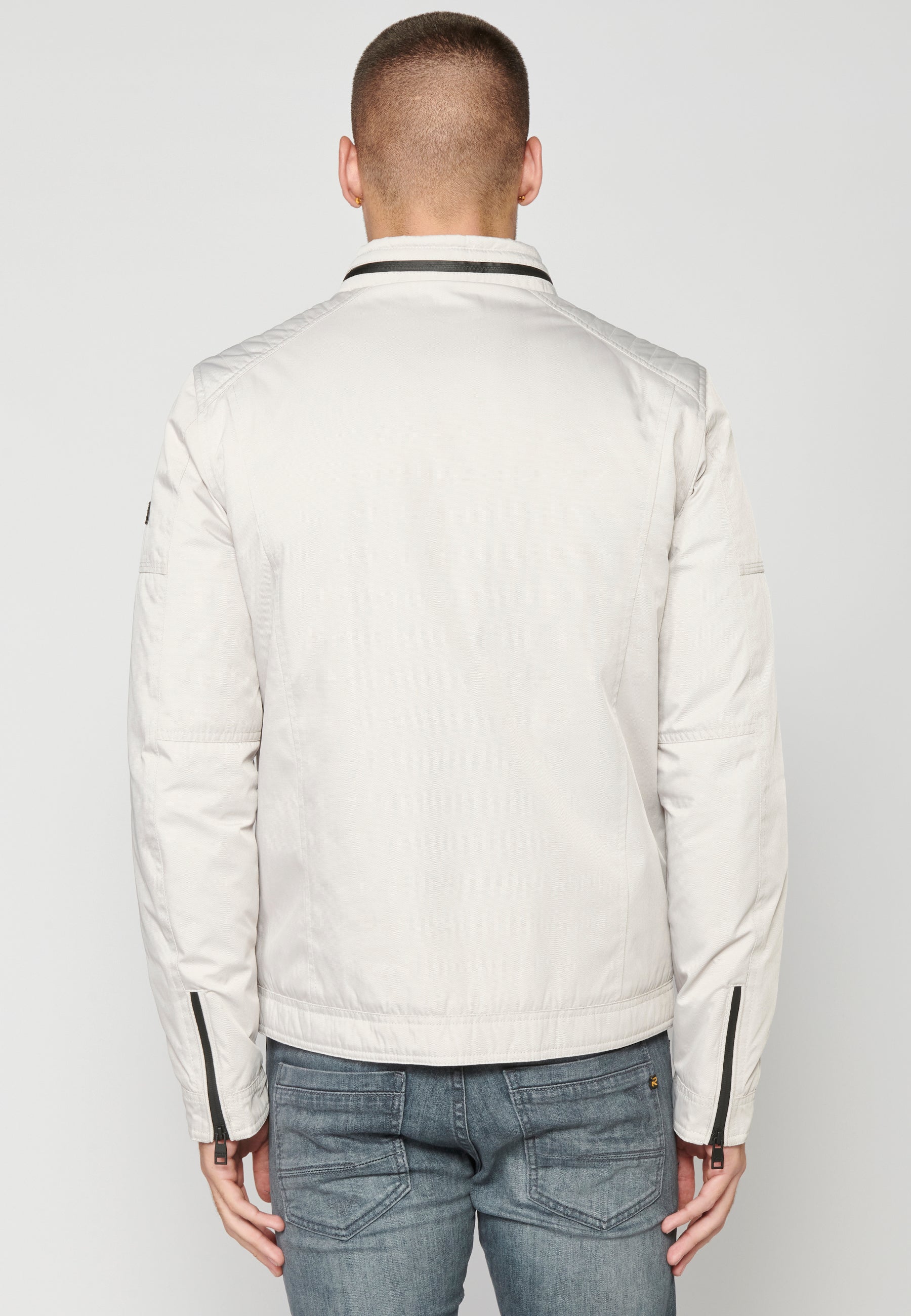 Bild 7 für Produkt 2311JA18 mit Farbe 000062