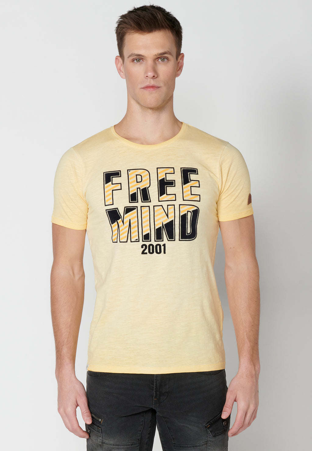Yellow men's printed round neck short sleeve t-shirt - Koroshi 2311MC16