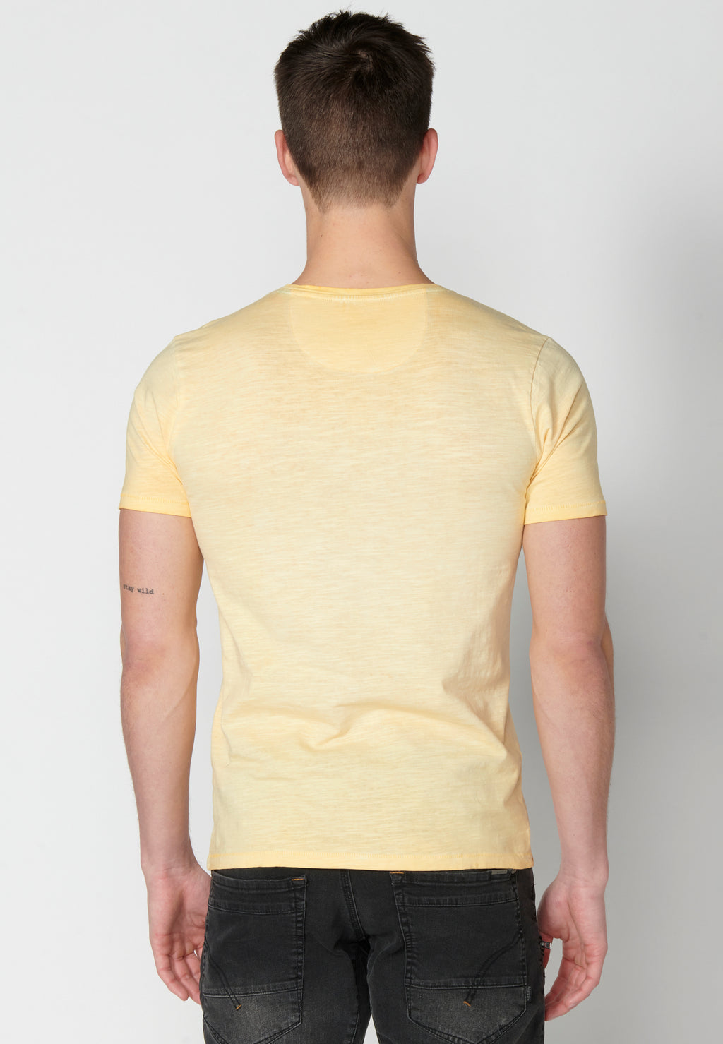 Yellow men's printed round neck short sleeve t-shirt - Koroshi 2311MC16