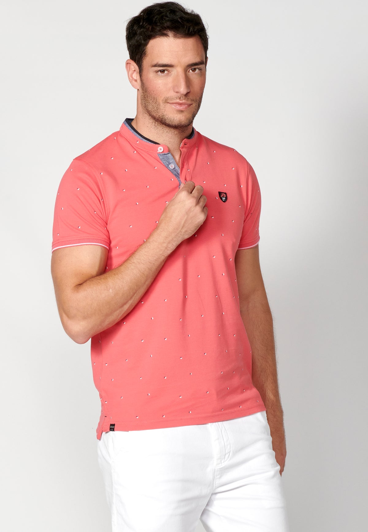 Polo manga corta cuello mao estampado hombre coral - Koroshi 2311PC22