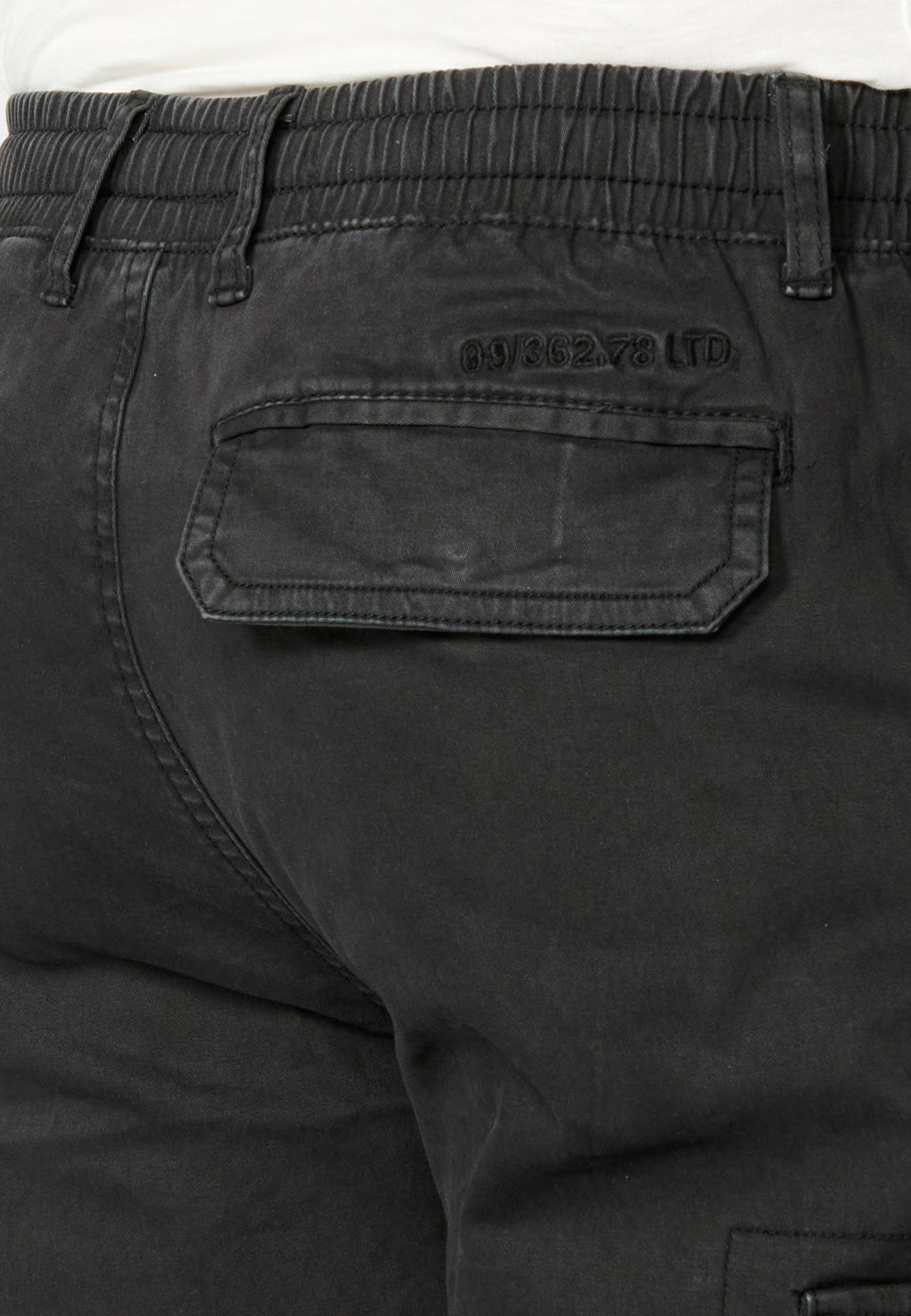 Schwarze Herren-Cargohose – Koroshi 2311PT06