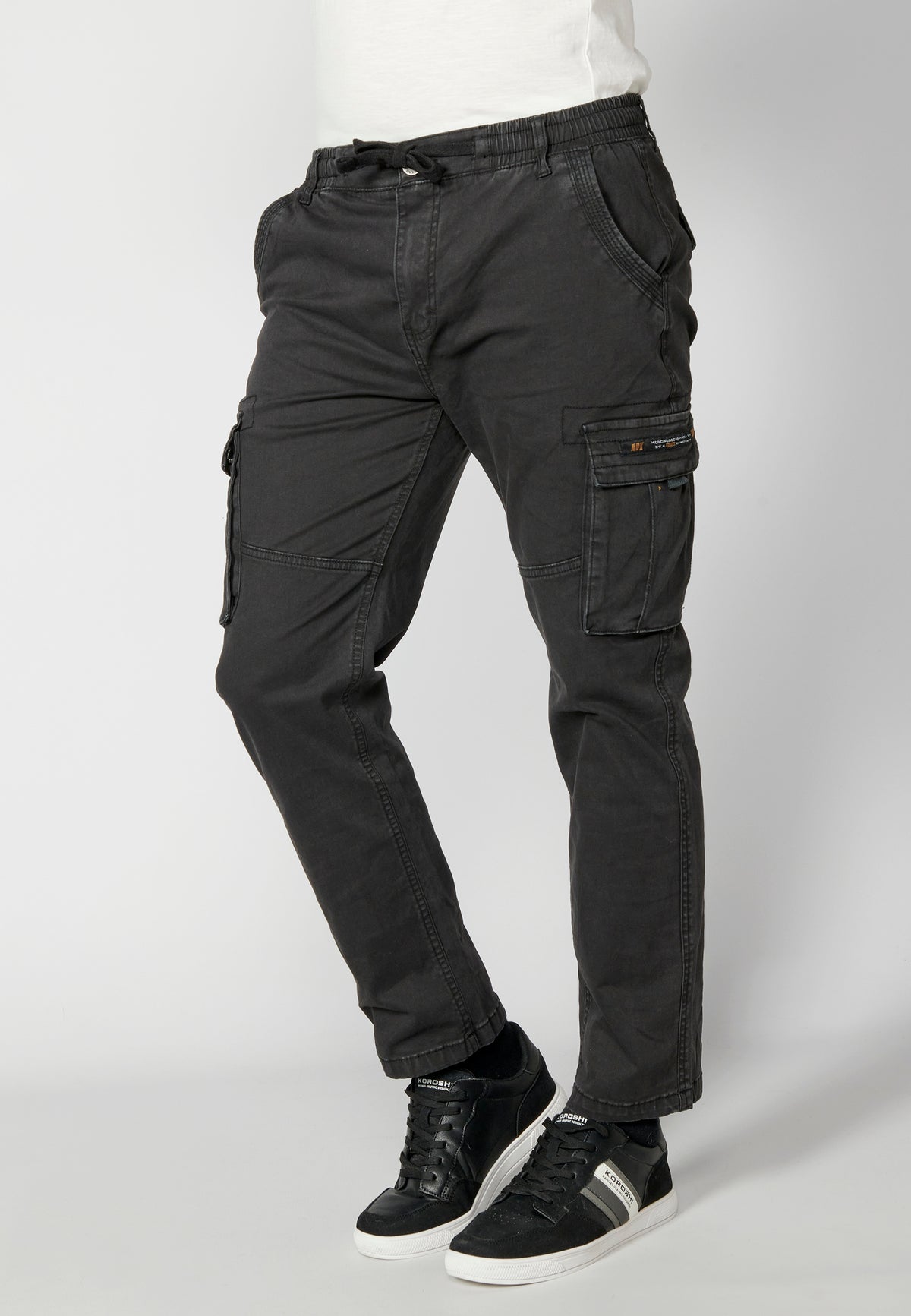 Schwarze Herren-Cargohose – Koroshi 2311PT06