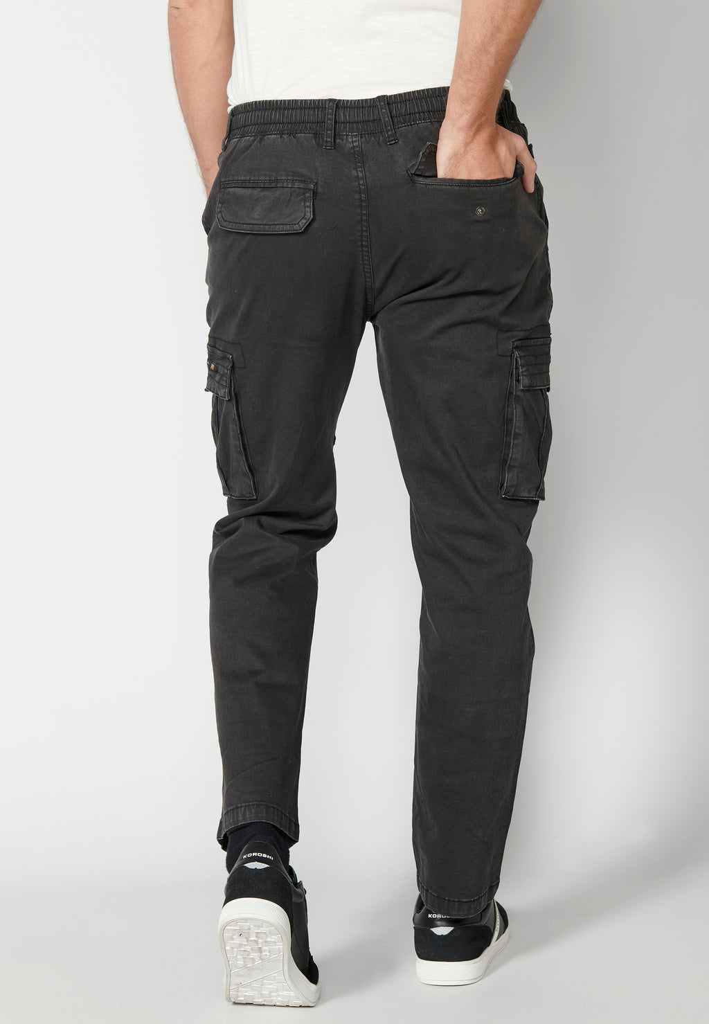 Schwarze Herren-Cargohose – Koroshi 2311PT06
