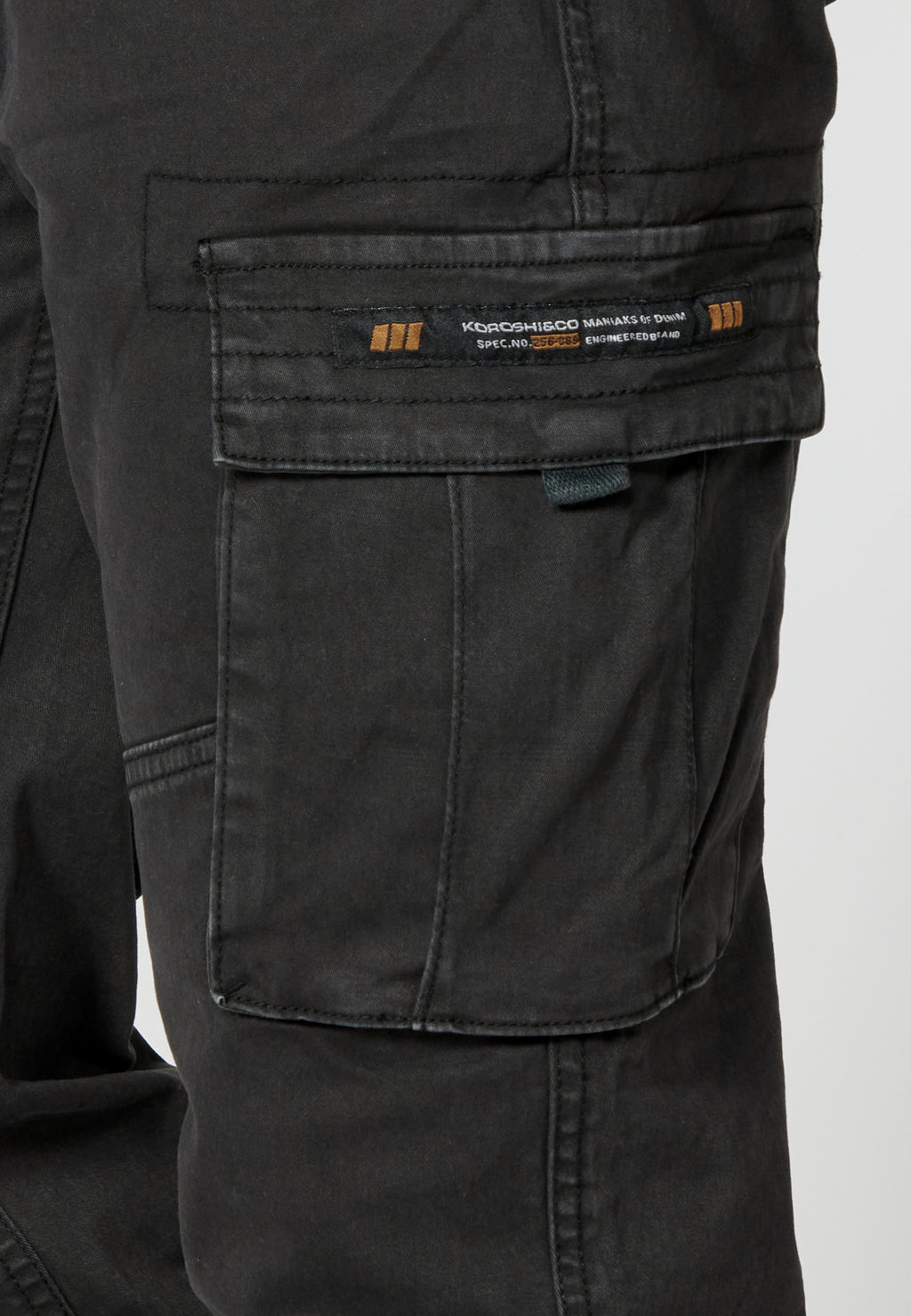 Schwarze Herren-Cargohose – Koroshi 2311PT06