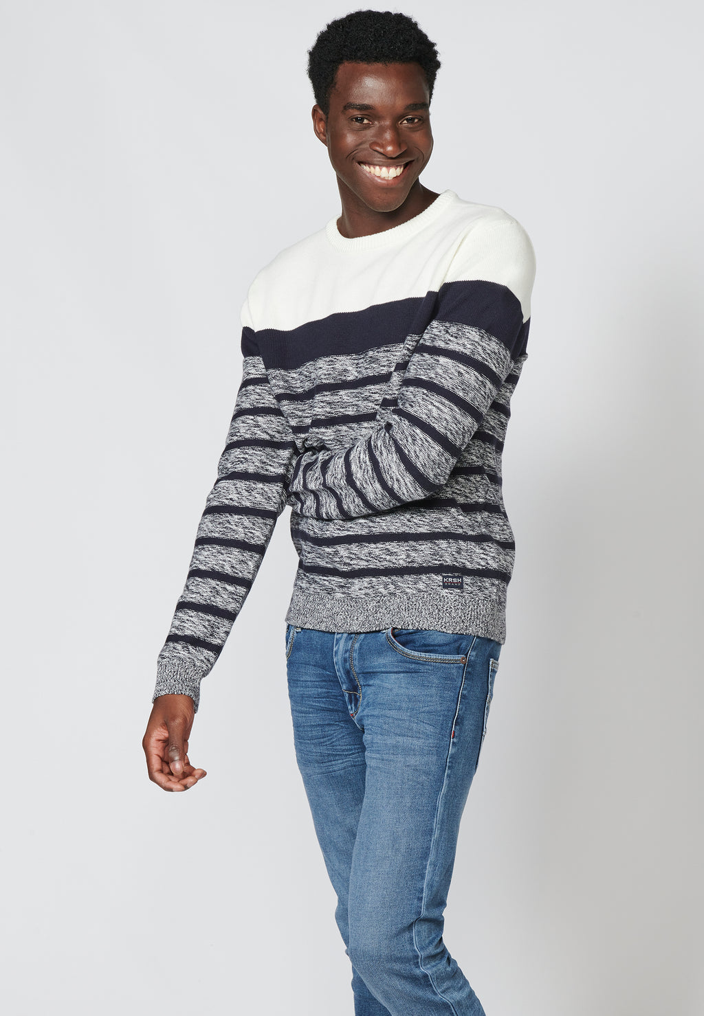 Ecrufarbener langärmliger, gestreifter Rundhals-Strickpullover für Herren – Koroshi 2311TR42