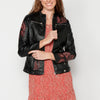 Veste femme effet cuir et détails brodés | Mode actuelle