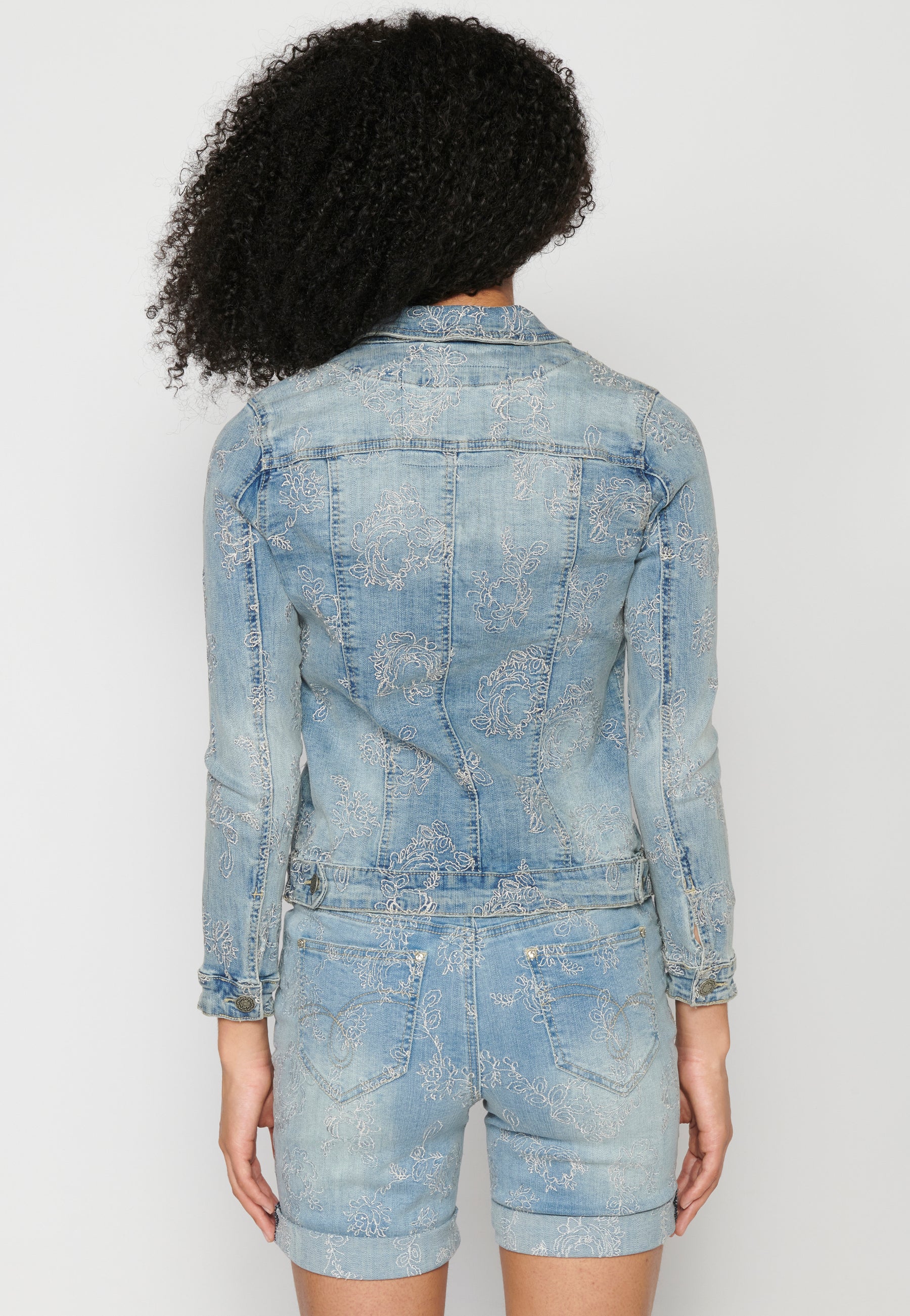 Image 6 for product 2312JA53 with color 000301