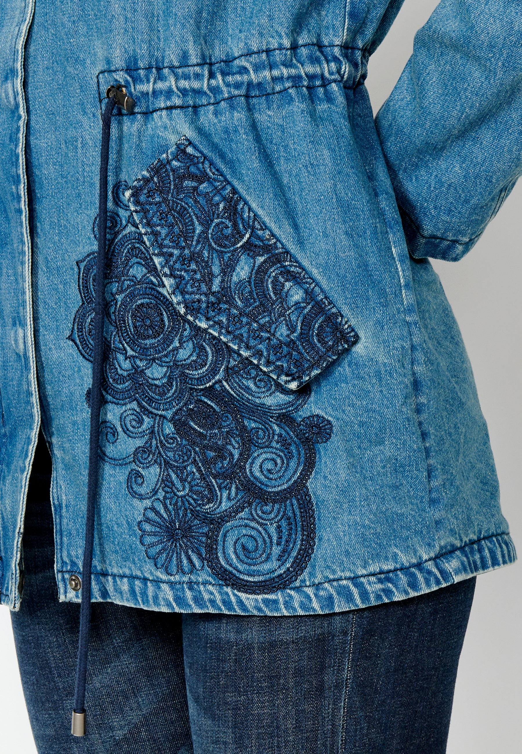 Bild 7 für Produkt 2312JA91 mit Farbe 000301