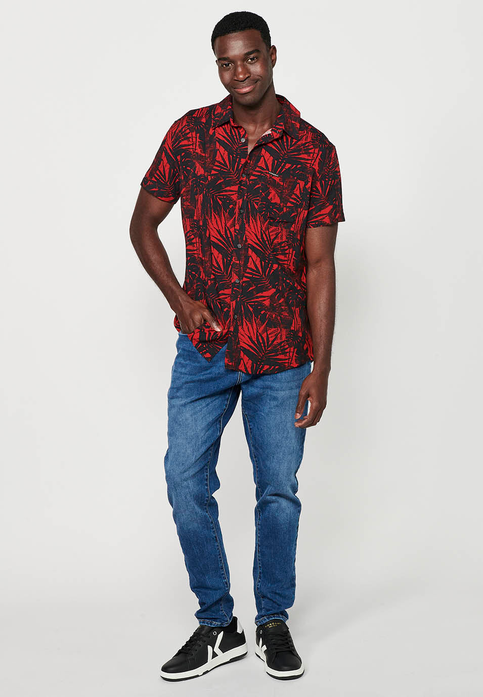 Camisa tropical cuello cubano manga corta hombre roja - Koroshi 2411CC36