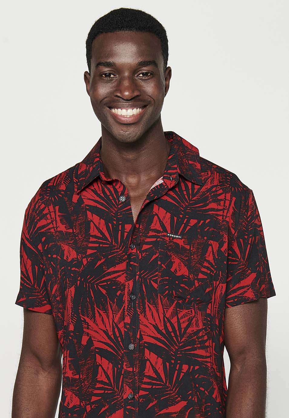 Camisa tropical cuello cubano manga corta hombre roja - Koroshi 2411CC36