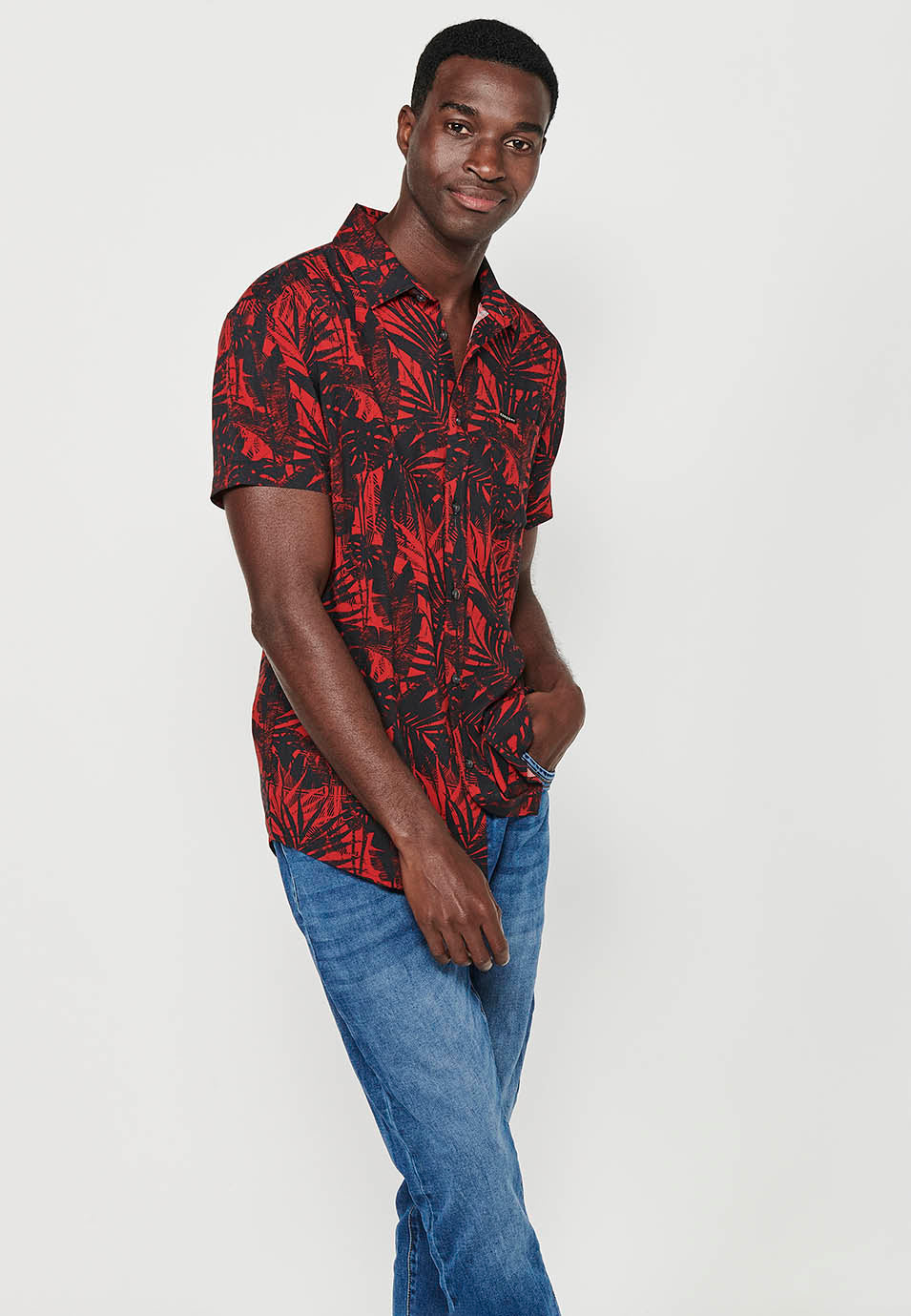 Camisa tropical cuello cubano manga corta hombre roja - Koroshi 2411CC36