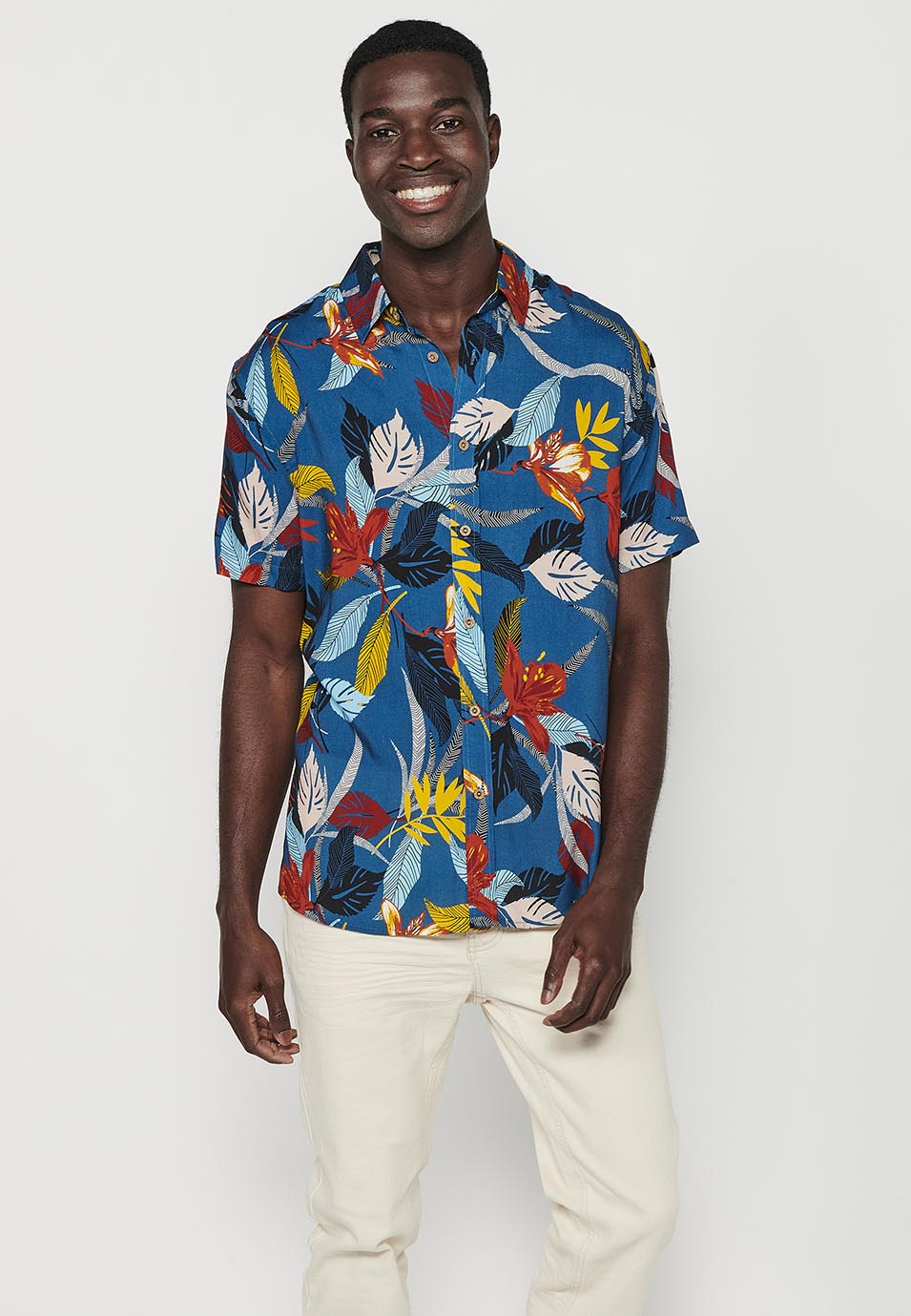 Camicia da uomo multicolore con stampa botanica a maniche corte - Koroshi 2411CC44