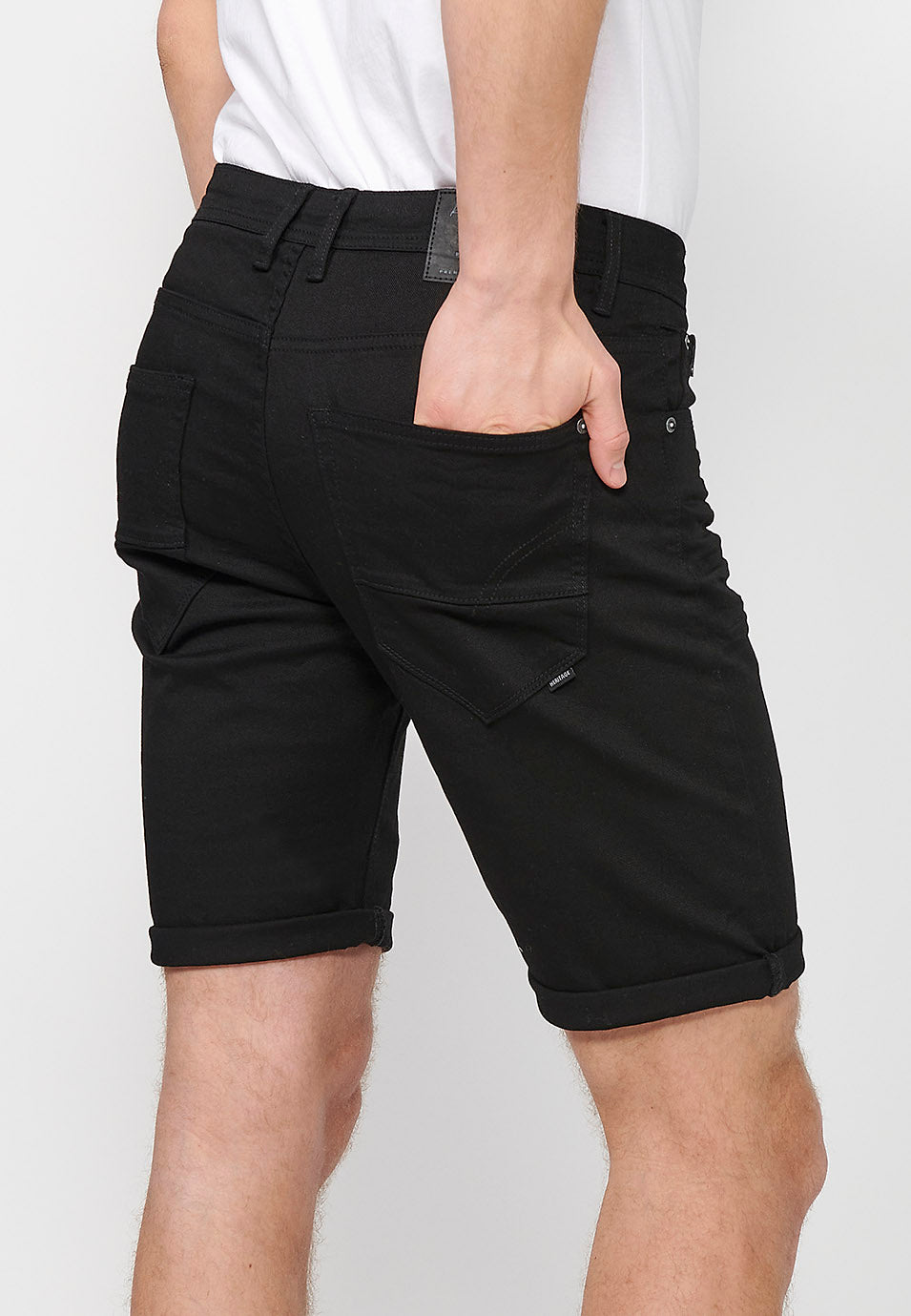 Bermuda vaquera acabado vuelta hombre negro - Koroshi 2411PS01