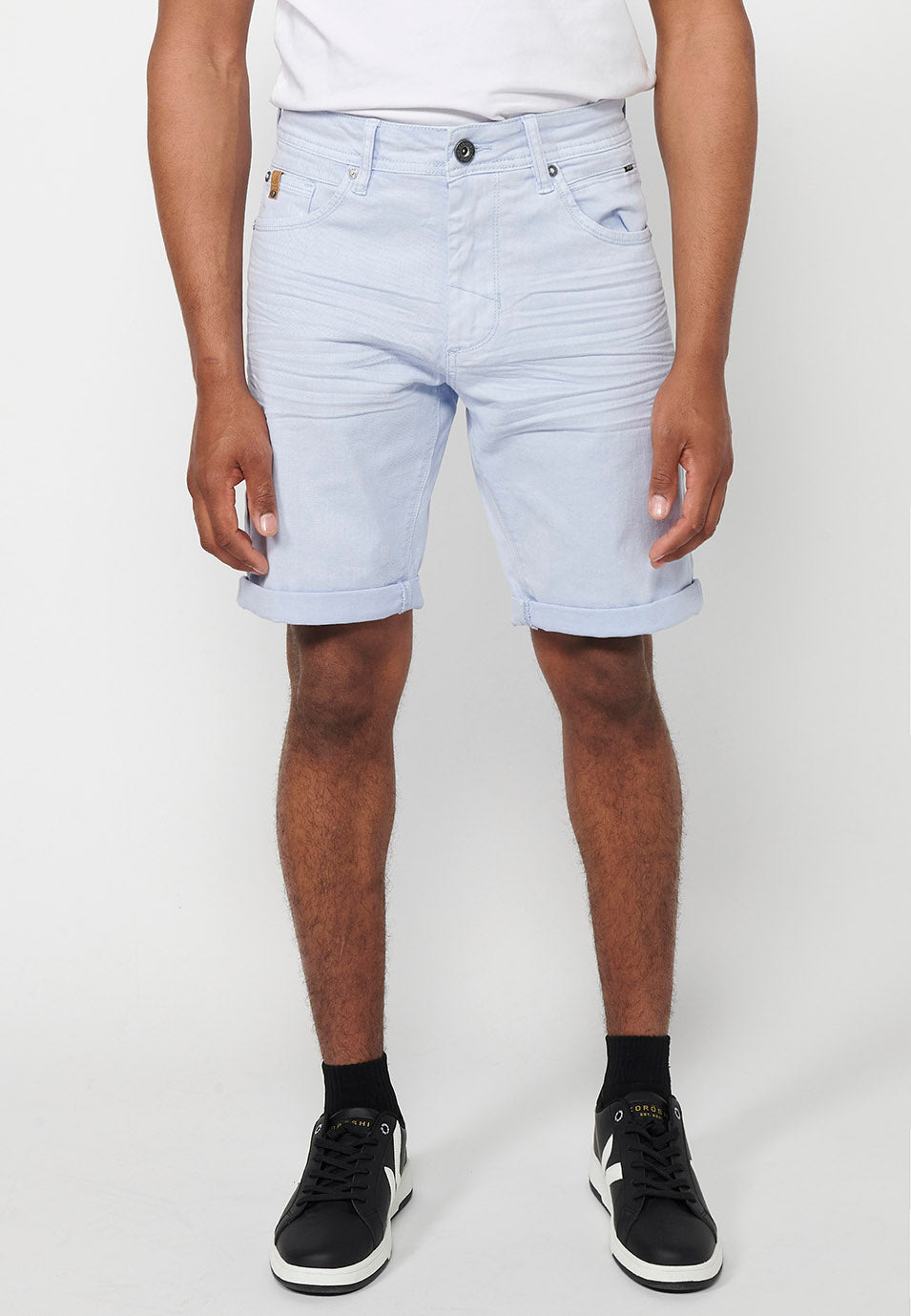 Men's blue denim shorts with turn-up finish - Koroshi 2411PS01