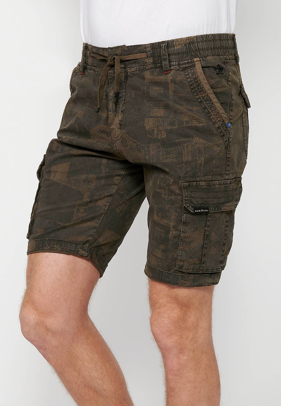 Bermuda cargo cintura cordón hombre kaki - Koroshi 2411PS12