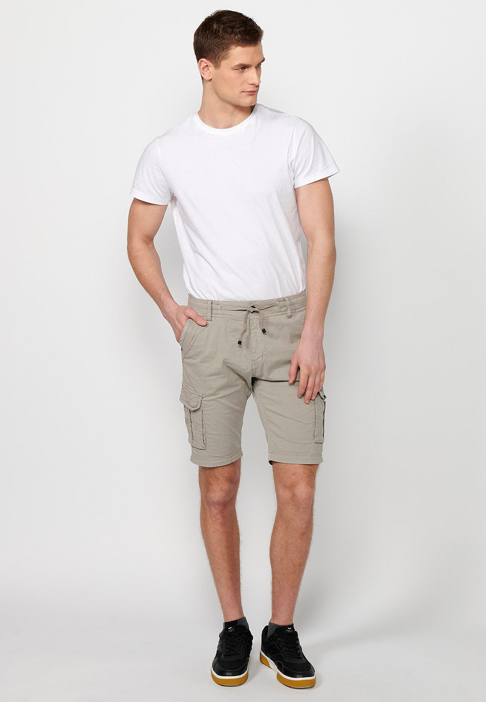 Bermuda cargo cintura cordón hombre piedra - Koroshi 2411PS12