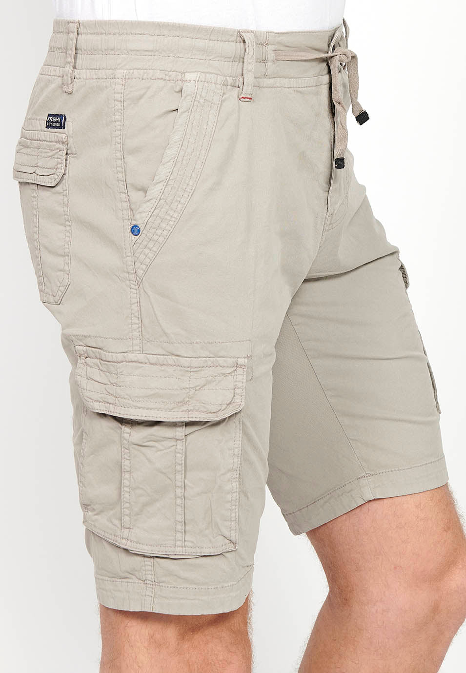 Bermuda cargo cintura cordón hombre piedra - Koroshi 2411PS12